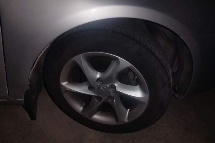 Used Geely Auto Classic Emgrand 2010 Sedan 1.8L CVT Luxury Model
