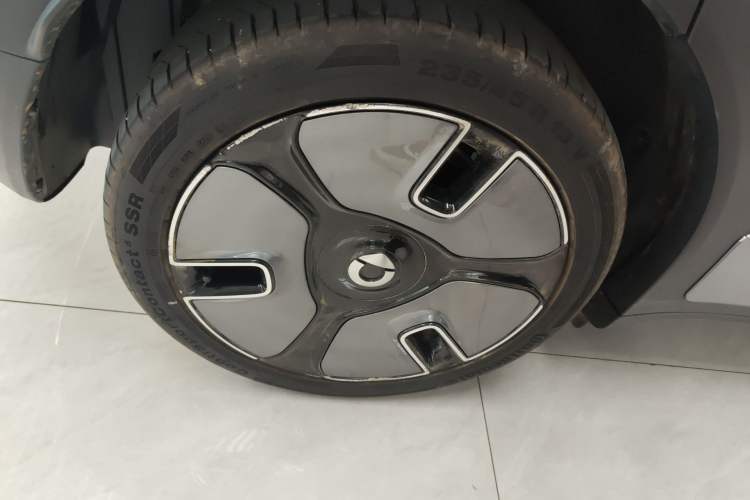Used smart #1 2024 Platinum Edition Right Rear Wheel Hub
