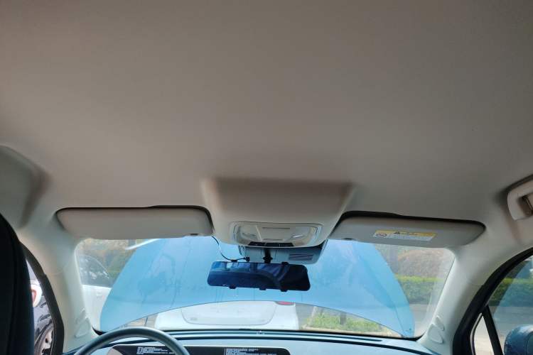 Used ORA Good Cat 2023 401 km Standard Range Luxury Version Lithium Iron Phosphate