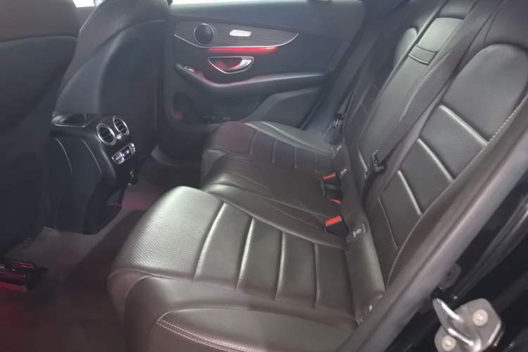 Used Mercedes-Benz GLC 2022 Refreshed GLC 300 L 4MATIC Dynamic Edition Prestige Version Left Rear Seat