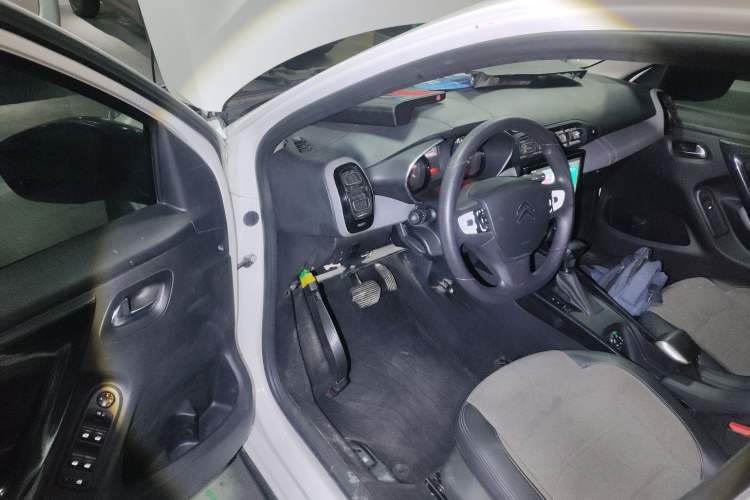 Used Citroen C3-XR 2019 230THP DCT ORIGINS Centennial Deluxe Edition
