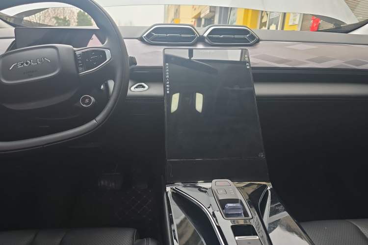 Used Dongfeng Aeolus Mage 2023 DH-i 1.5T Luxury Edition