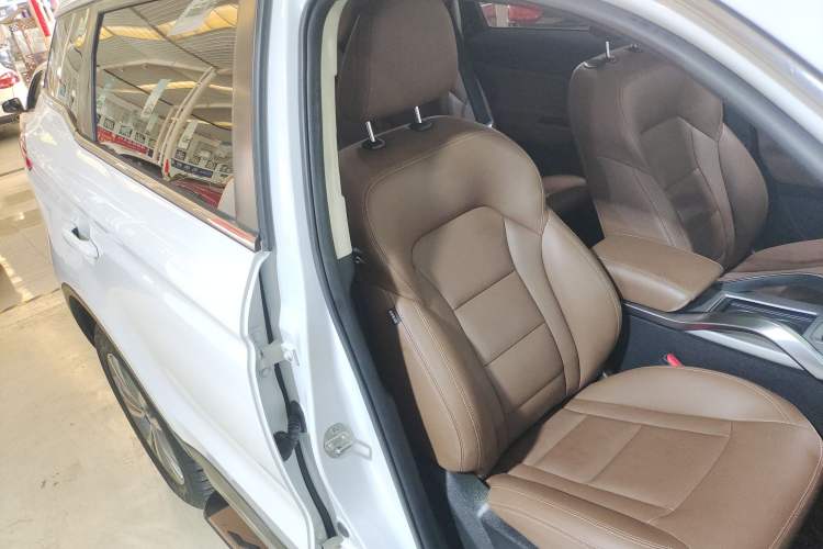 Used Geely Auto Emgrand X7 Sport 2016 1.8TD Automatic All-Wheel-Drive ZhiZun Edition Right Front Seat