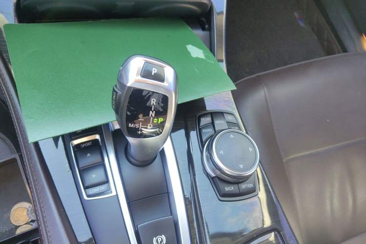 Used BMW 5 Series 2014 525Li Luxury Design Package
