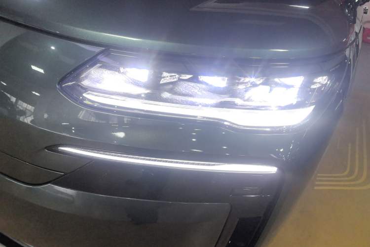 Used Denza N9 2025 Flagship Model