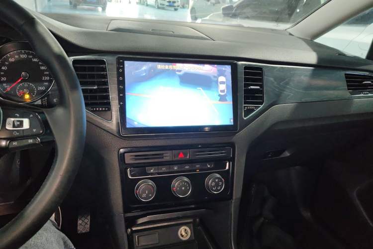 Used Volkswagen Golf Sportsvan 2016 230TSI Automatic Luxury Version