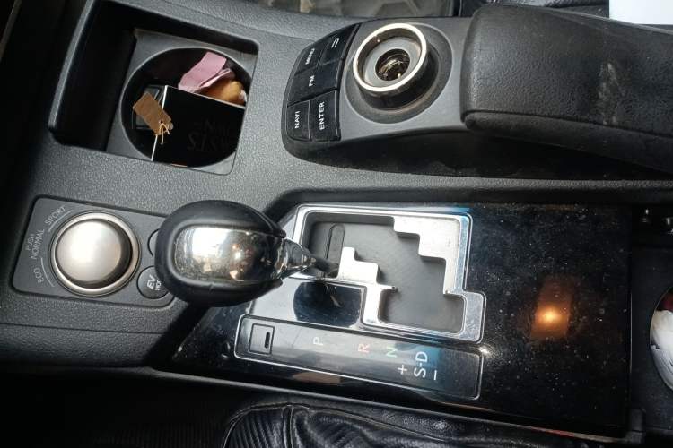 Used Lexus ES 2013 300h Elite Edition