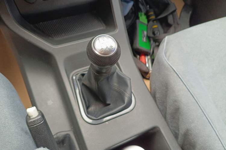 Used FORTHING Lingzhi 2023 M5 1.6L Practical Model 5 Seats
