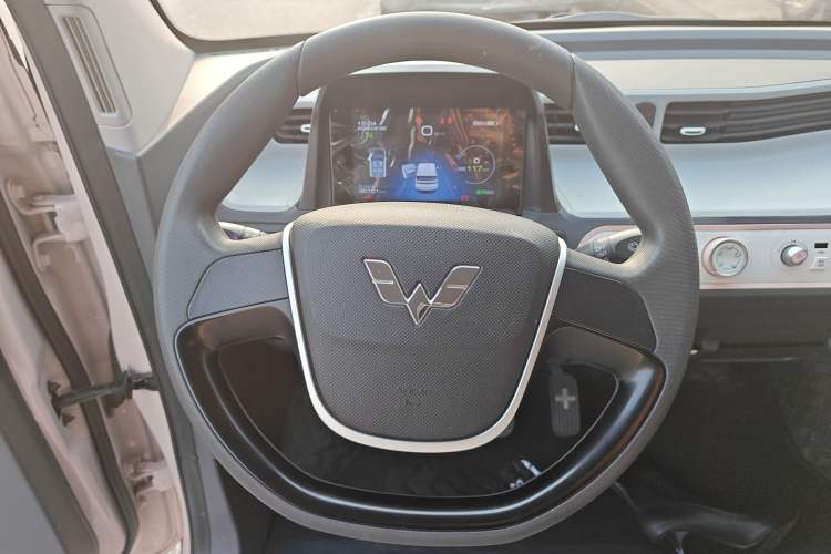 Used Wuling Hongguang MINIEV 2022 Macaron Premium Model – Lithium Iron Phosphate
