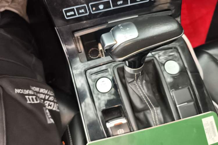 Used Hongqi H5 2019 30TD Dynamic Edition
