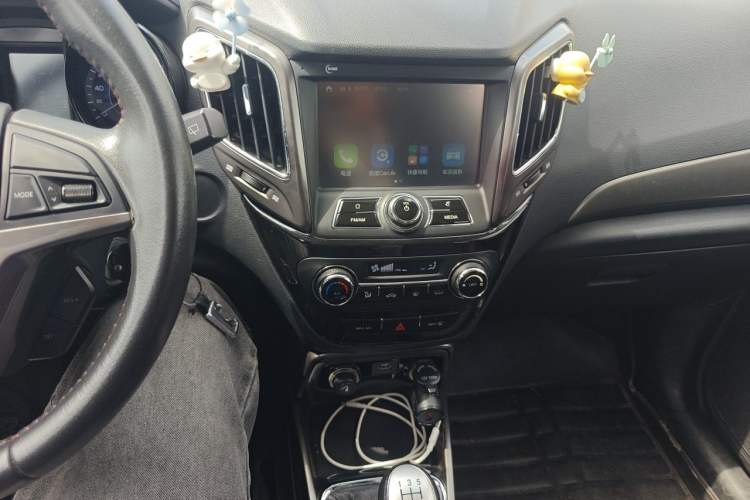 Used CHANGAN CS15 2016 1.5L Manual Luxury Edition