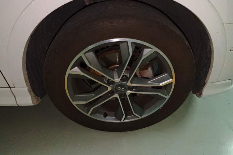 Used Audi Q3 2021 40 TFSI Fashion Dynamic Model