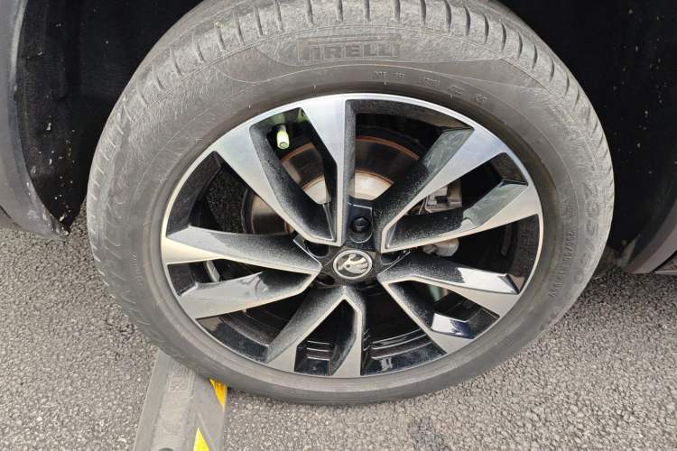 Used Skoda Kodiaq 2023 TSI330 5-Seater Two-Wheel-Drive Luxury Edition