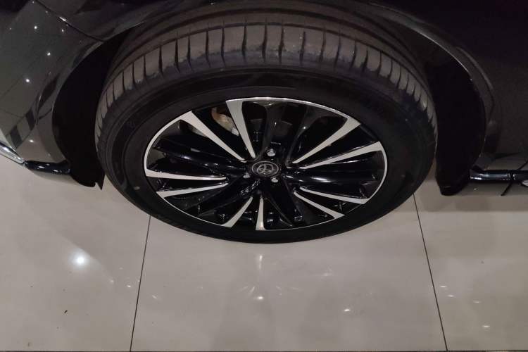 Used Toyota Venza 2022 2.0L CVT Two-Wheel Drive Prestige Edition
