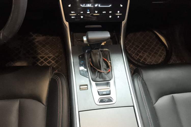 Used Changan CS75 2023 Enjoy Edition 1.5T DCT Prestige Version
