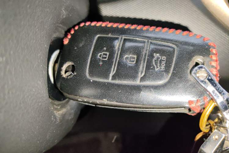 Used Hyundai Celesta 2017 1.6L Manual Joyful Edition DLX
