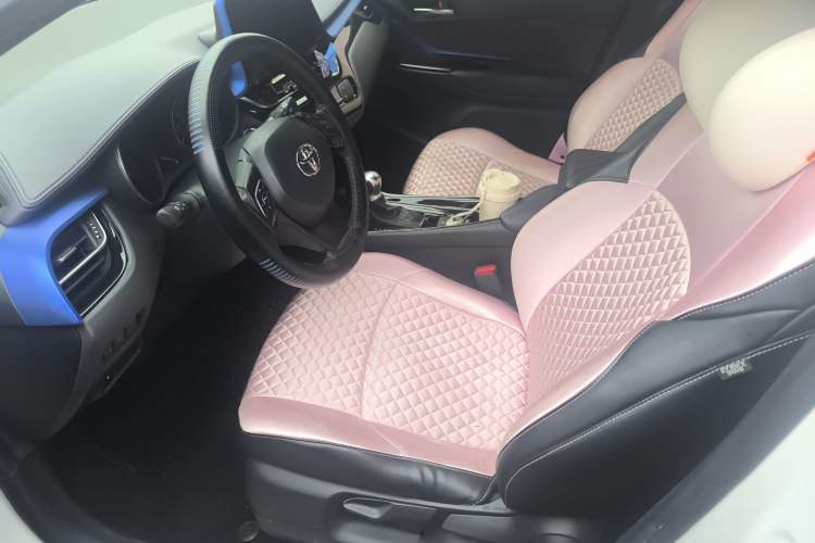 Used Toyota C-HR 2018 2.0L Leading with Sunroof China V Standard Left Front Seat