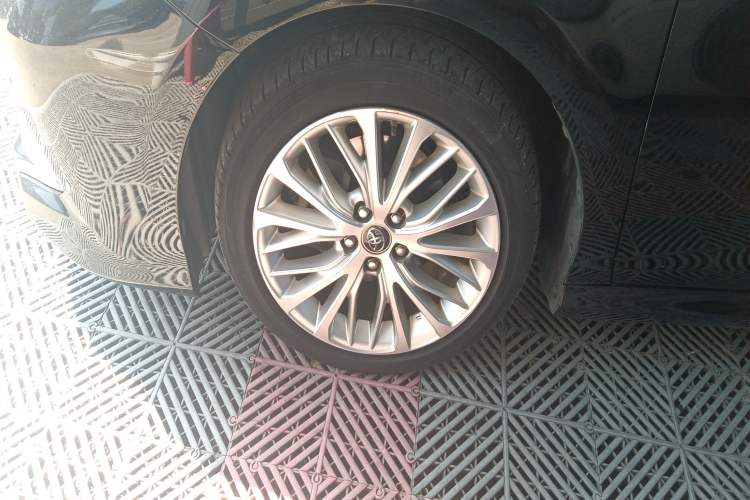 Used Toyota Camry 2019 2.5G Luxury Edition China VI Standard
