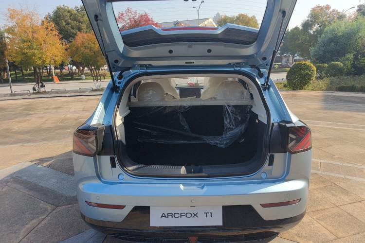 Used ARCFOX T1 2025 Model 425 PRO