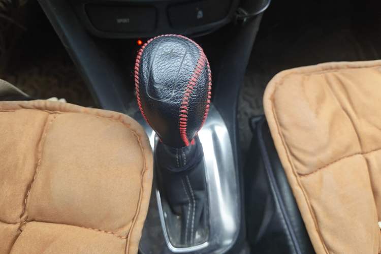 Used Buick Encore 2015 1.4T Automatic Two-Wheel Drive Urban Elite Version