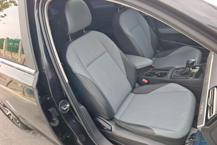 Used Volkswagen Lavida 2024 1.5L Automatic 5 Million Edition Right Front Seat