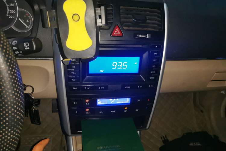 Used BAIC E Series 2012 Hatchback 1.3L Manual Liking Edition