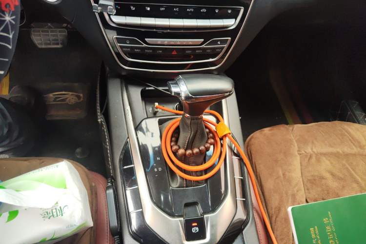 Used BAIC Senova D50 2018 1.5L CVT Prestige Intelligent Drive Edition Gear Lever