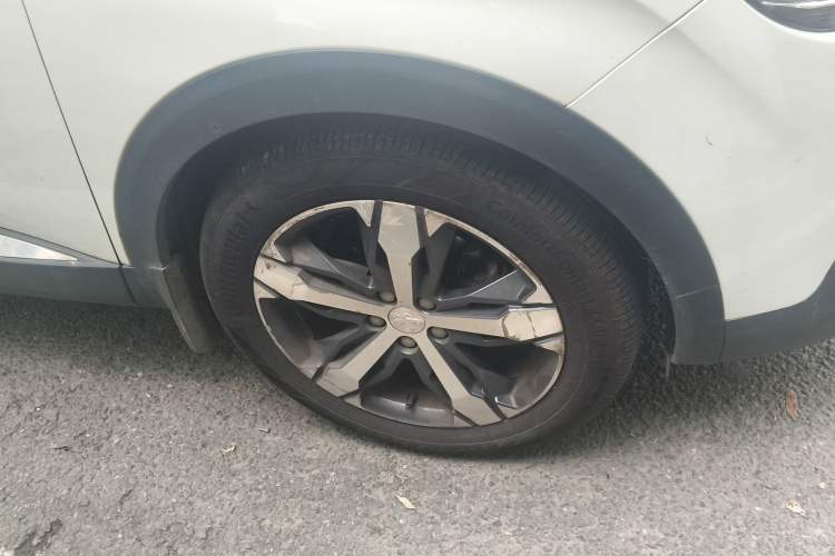 Used Peugeot 4008 2017 350THP Elite Edition Right Front Wheel Hub