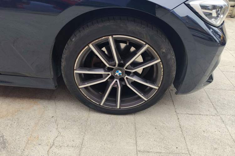 Used BMW 3 Series 2021 Second Facelift 320Li M Sport Package
