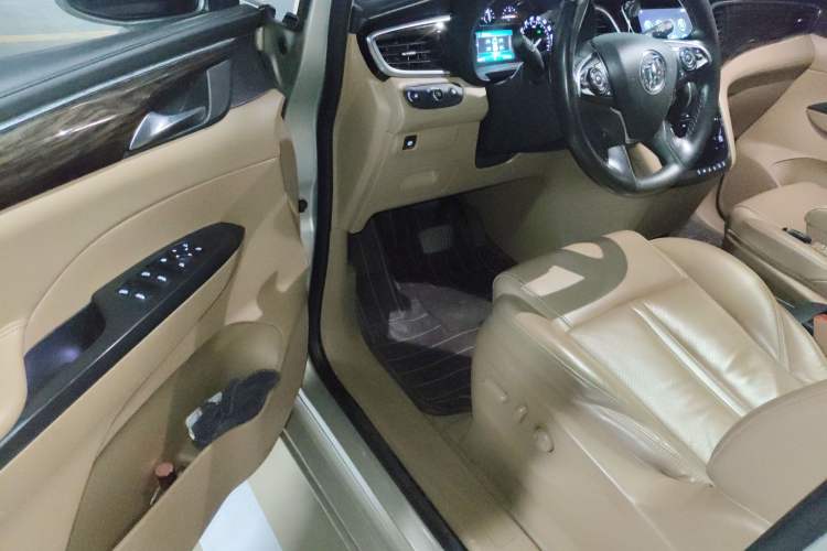 Used Buick GL8 2017 ES 28T Luxury Model China V Standard Driver Seat