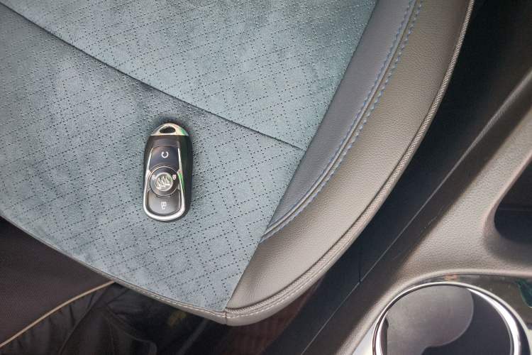 Used Buick Encore GX 2020 20T CVT Two-Wheel Drive Luxury Version Vehicle Key