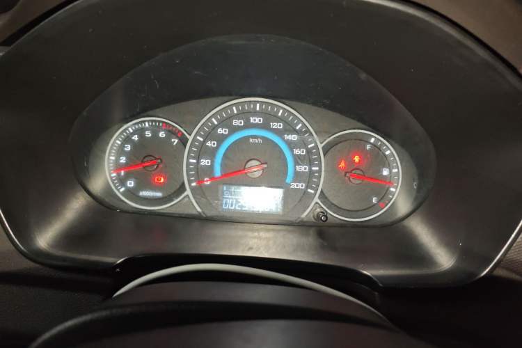 Used Wuling Hongguang V 2019 1.5L Enjoyment Version China VI LAR
