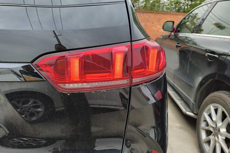 Used Wey P8 2018 2.0T Flagship Model