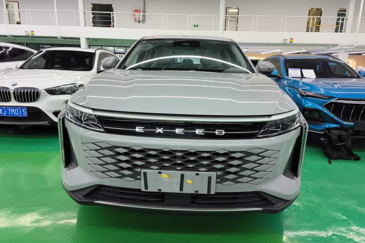 Used EXEED Stellar C-DM 2024 1.5T Long-Range Pro Exterior 1