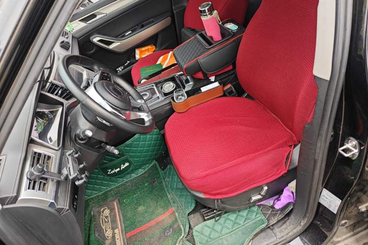 Used Zotye Domy X7 2018 2.0T Automatic Prestige Edition Left Front Seat