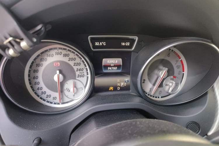 Used Mercedes-Benz GLA 2016 GLA 200 Fashion Model
