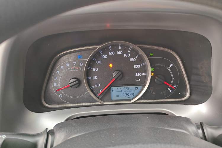 Used Toyota RAV4 2016 2.0L CVT Two-Wheel Drive Fashion Edition China V Standard
