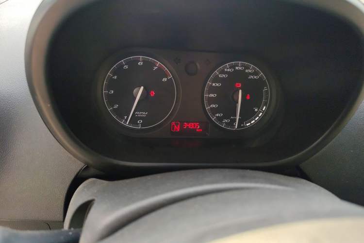 Used MG 3 2013 1.5L AMT Elite Edition Odometer Close Up