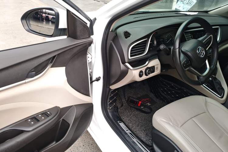 Used Buick GT 2019 15T Dual-Clutch Connected Elite Model China VI