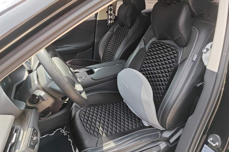 Used Hongqi E-QM5 2023 Revised Version Basic Travel Edition