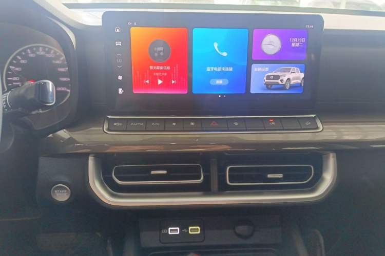 Used Great Wall Poer 2023 2.0T Commercial Version Automatic Diesel 4x4 Elite Long-Box GW4D20M