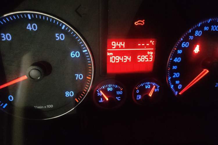 Used Volkswagen Sagitar 2009 1.6L Manual Comfort Edition
