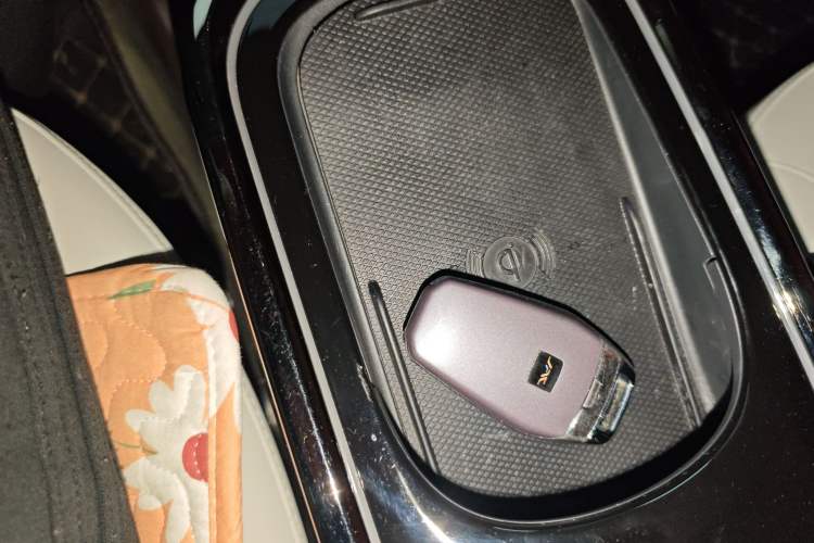 Used JAC Yiwei 3 2023 505km Pro