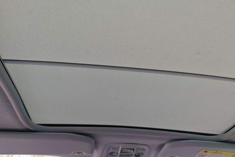 Used Peugeot 2008 2014 1.6L Automatic Fashion Edition Headliner