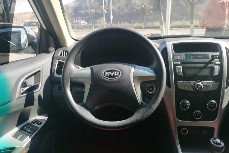 Used BYD F3 2015 Energy-Saving Edition 1.5L Manual Luxury Model