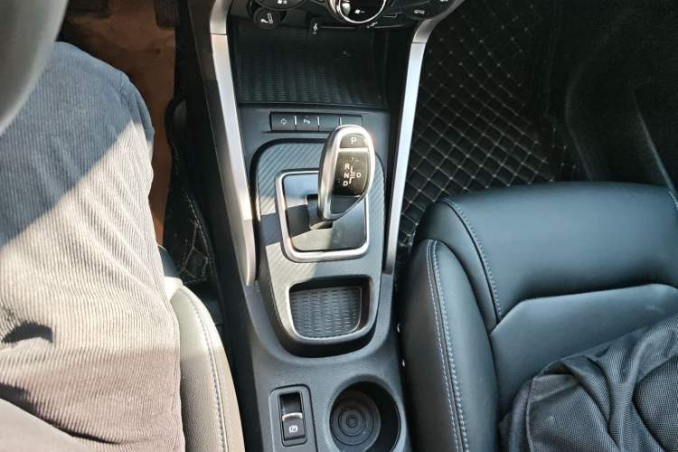 Used BYD Yuan New Energy 2019 EV360 Smart Connect Leading Model Gear Lever