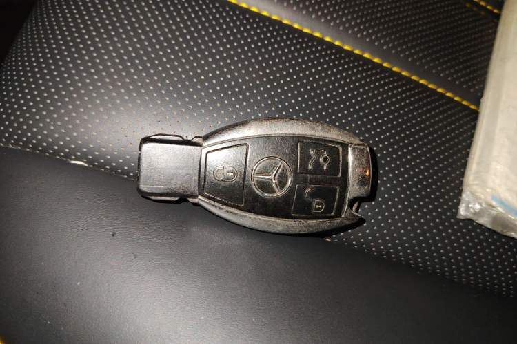 Used Mercedes-Benz GLK-Class 2012 GLK 300 4MATIC Fashion Model