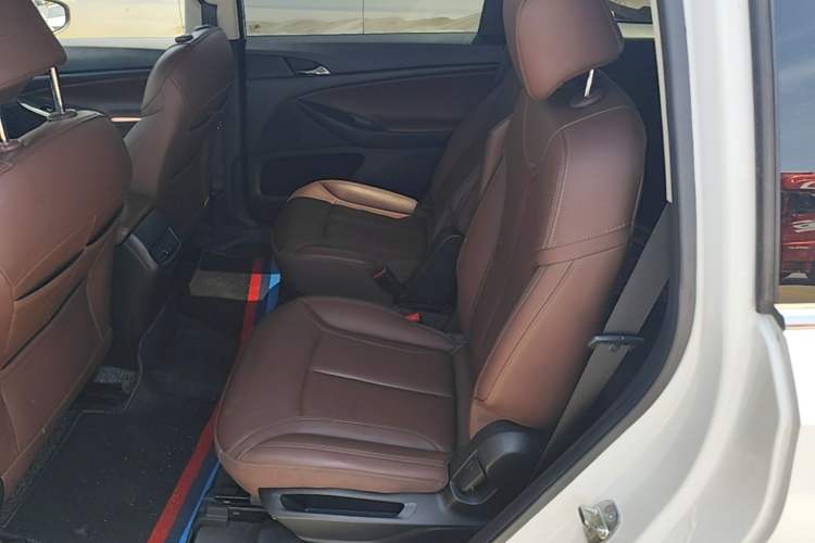 Used Buick GL6 2018 18T 6-Seater Luxury Model
