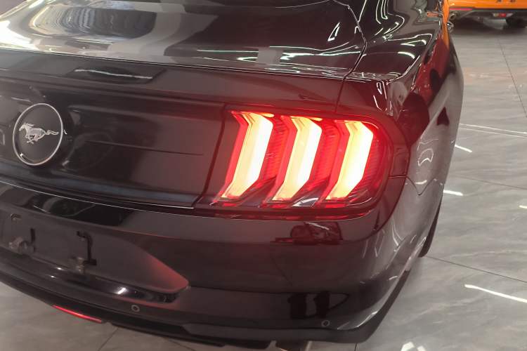 Used Ford Mustang 2020 2.3L EcoBoost Right Rear Taillight