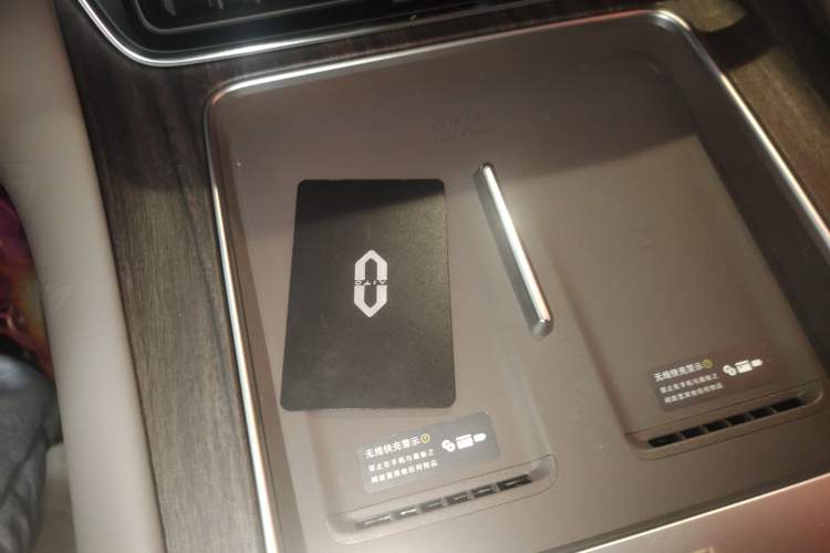 Used Hima AITO M7 2026 Model Range-Extending Ultra All-Wheel Drive 5-Seater Version
